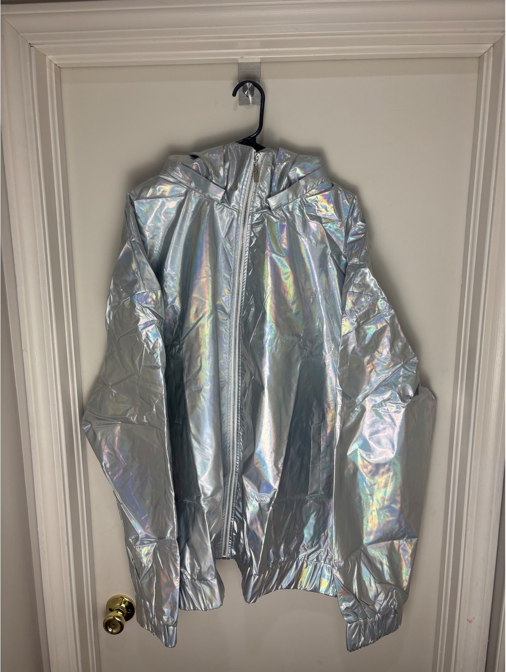 Choosy Women’s 20 Silver Holographic Hooded Zip Windbreaker Jacket NWT